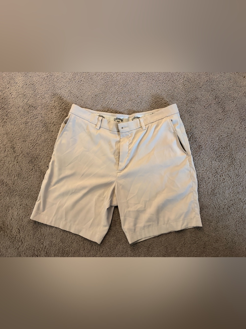 Callaway Men's Cream Flat-Front Golf Shorts